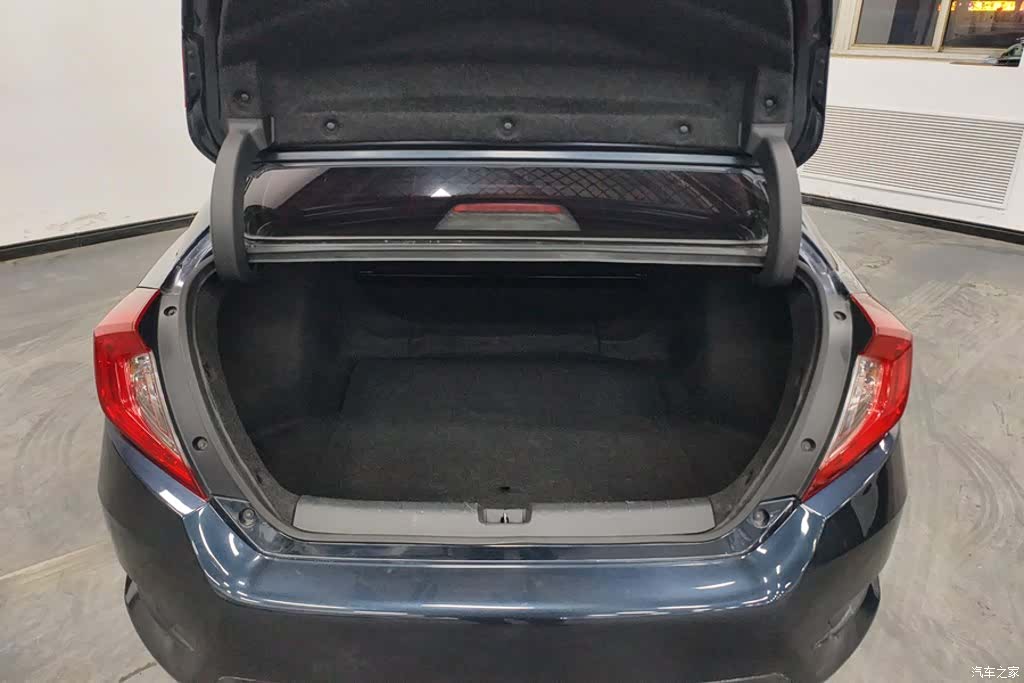 Honda Civic, 2018 4