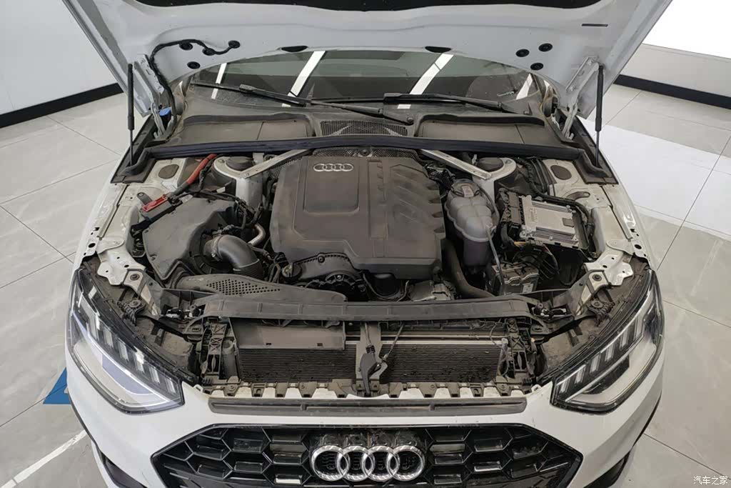 Audi A4L, 2024 9