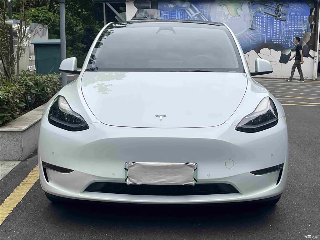 Tesla Model Y, 2021 2