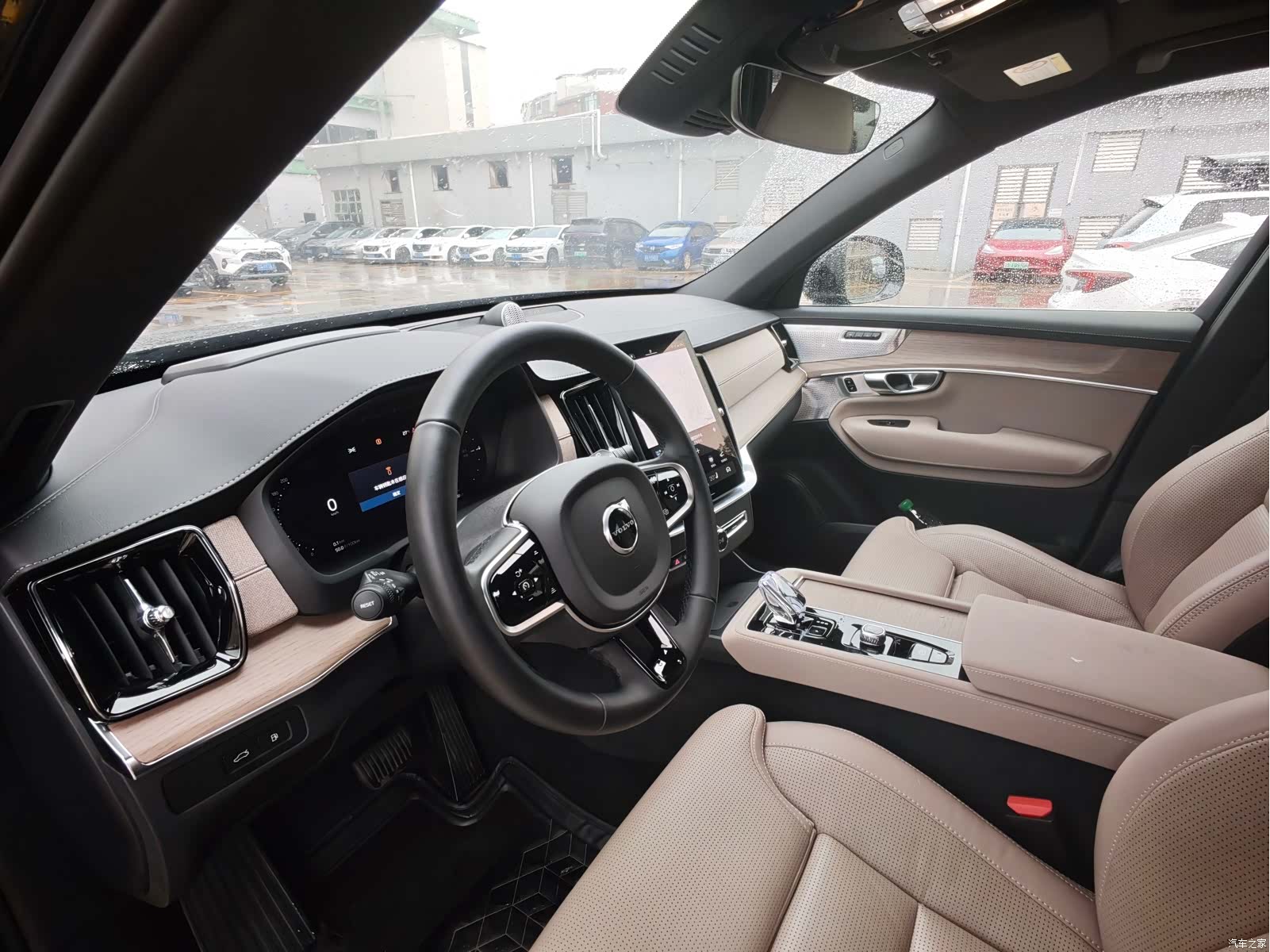 Volvo XC90, 2025 14