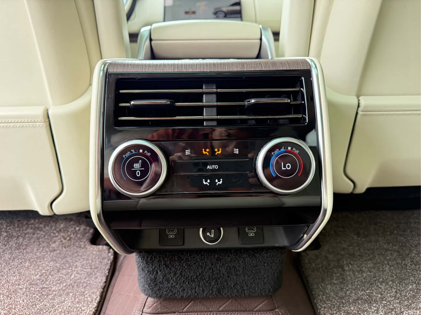 Land Rover Range Rover, 2023 19