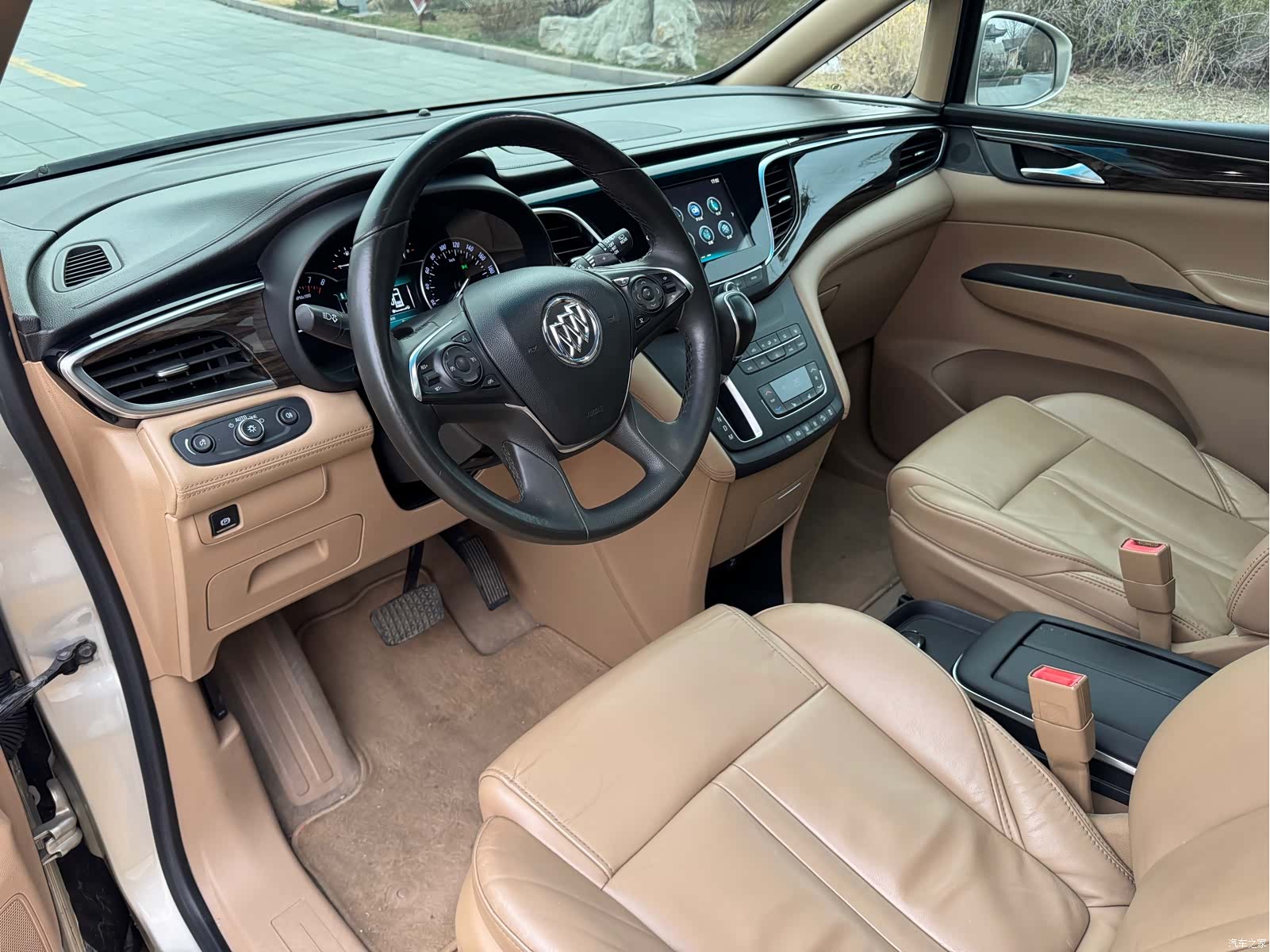 Buick GL8, 2017 7