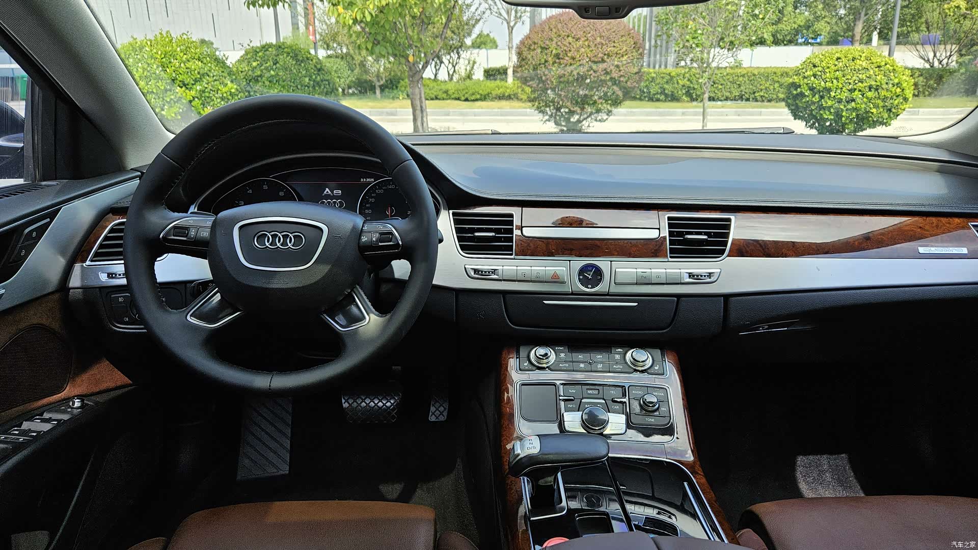 Audi A8L, 2012 12