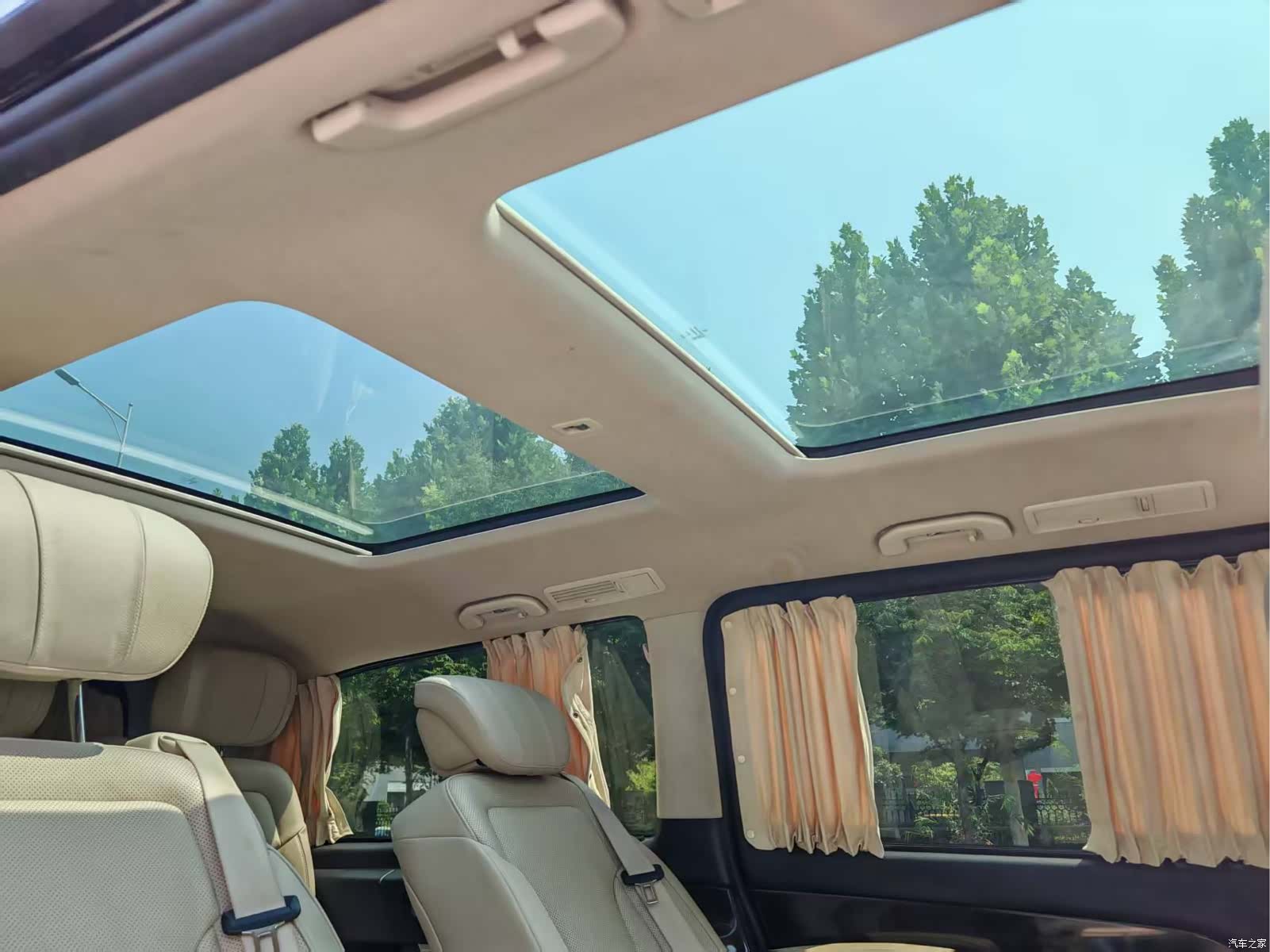 Mercedes-Benz V-Class, 2018 16
