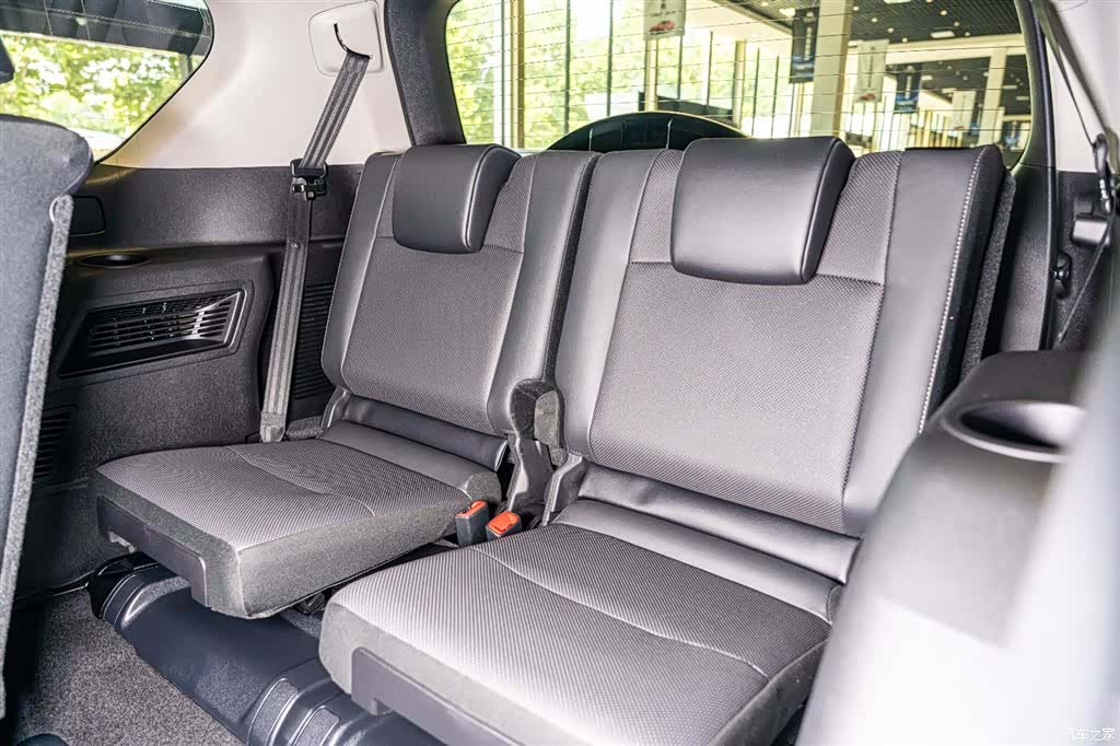 Toyota Prado, 2026 16
