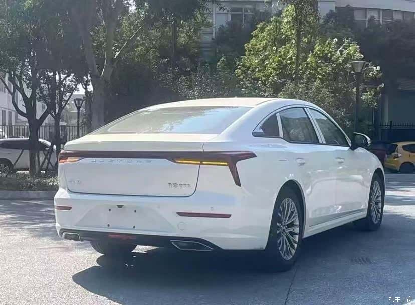 Bestune B70, 2023 3
