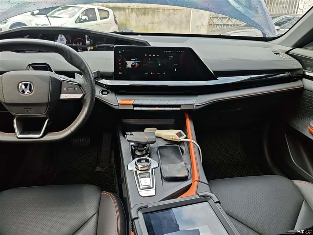 Changan UNI-V, 2022 13