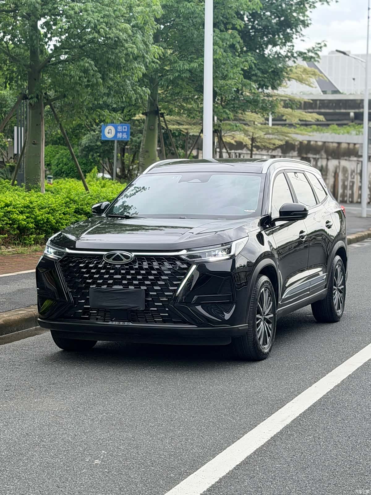 Chery Tiggo 8