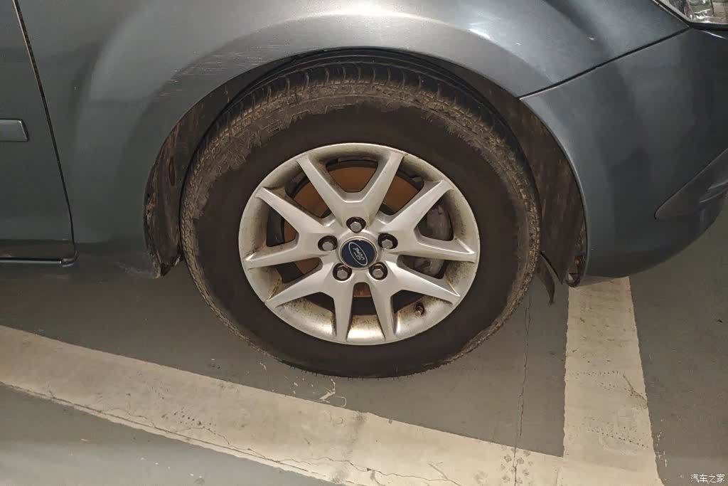 Ford Focus, 2012 6