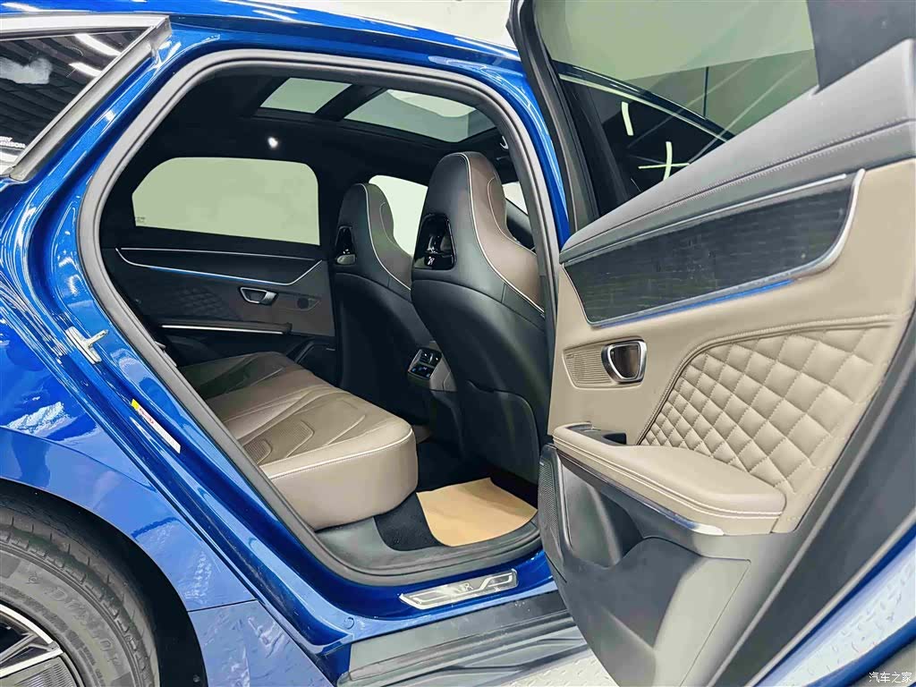BYD Han, 2022 25