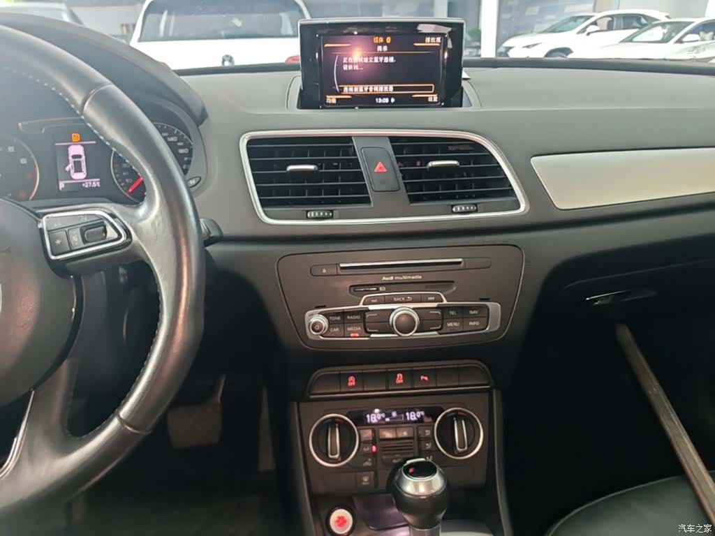 Audi Q3, 2018 13