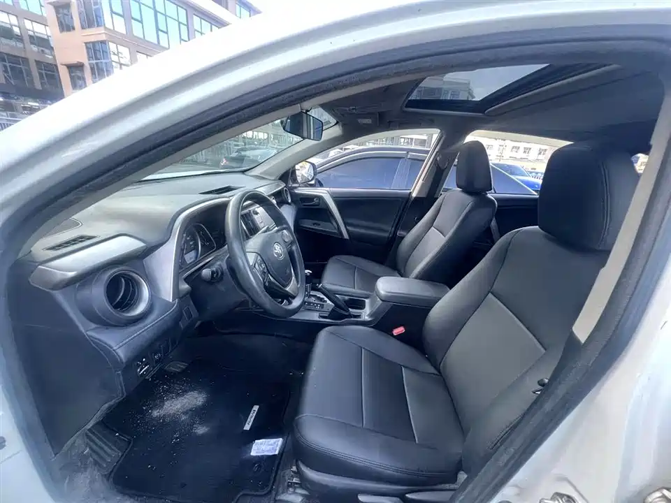 Toyota RAV4 Rongfang