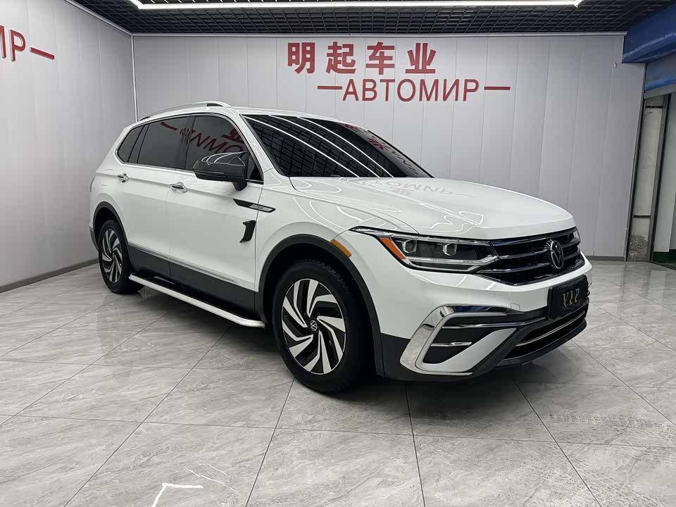 Volkswagen Tiguan L