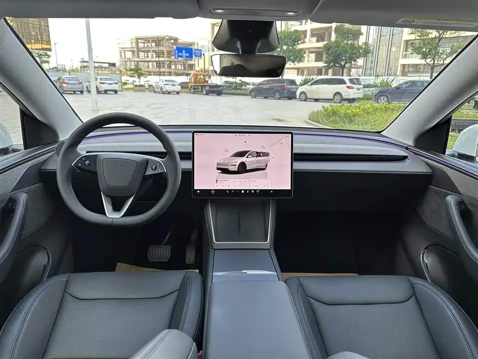 Tesla Model Y Tesla Model Y