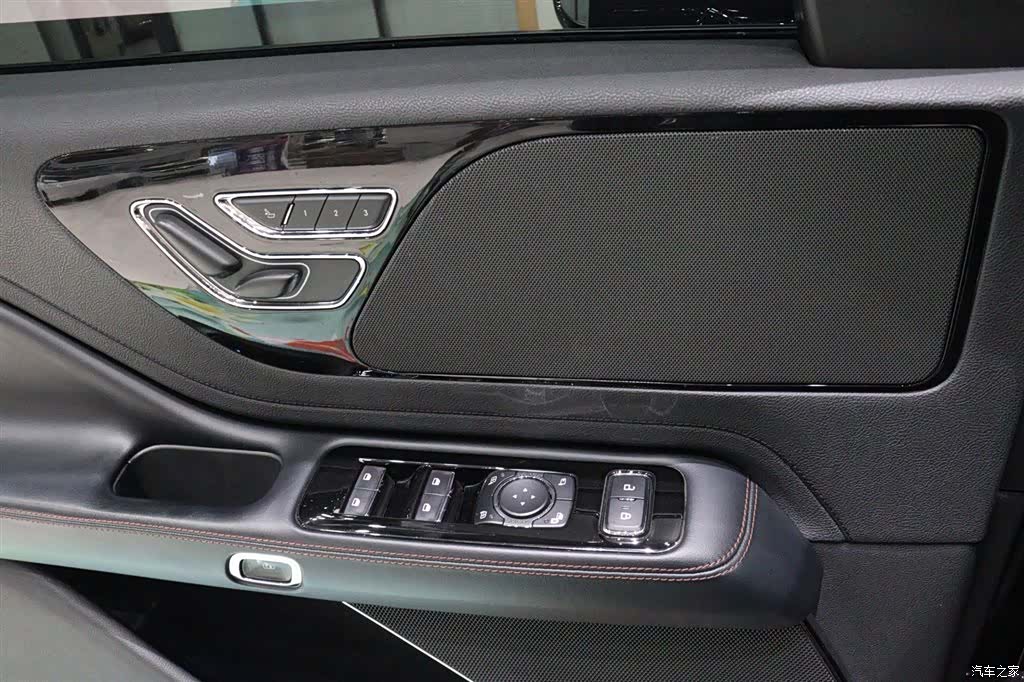 Lincoln Aviator, 2022 22