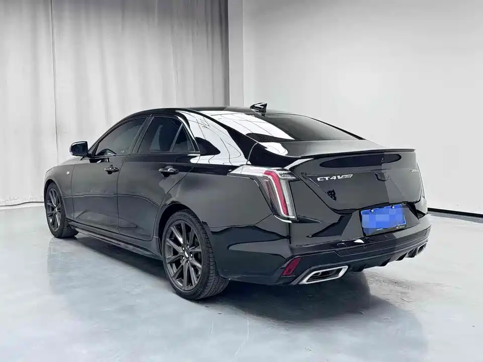 Cadillac CT4