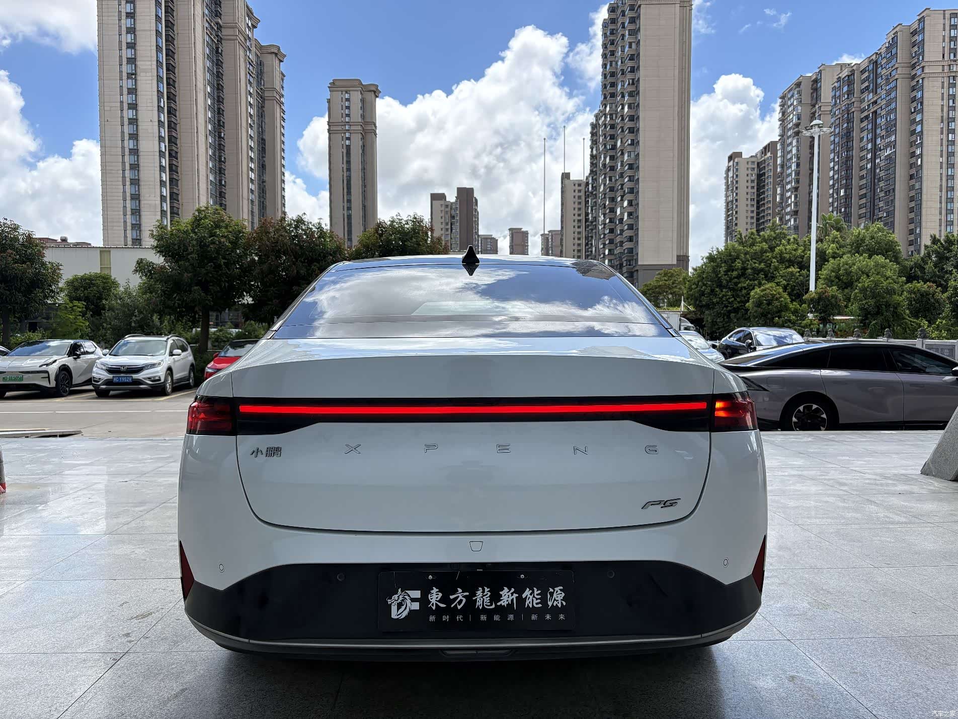 Xpeng P5, 2022 8