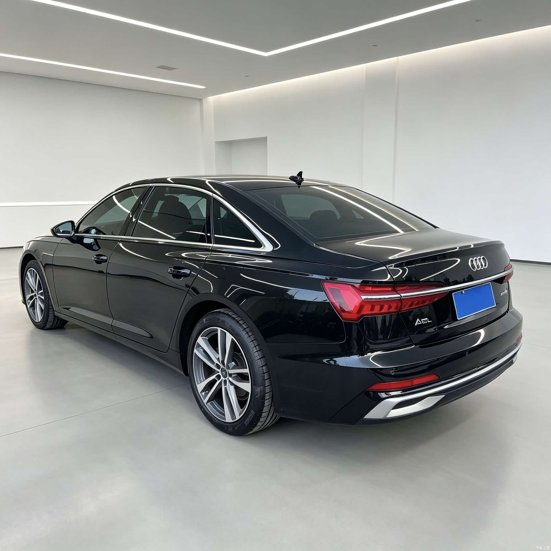 Audi A6L, 2023 все фото