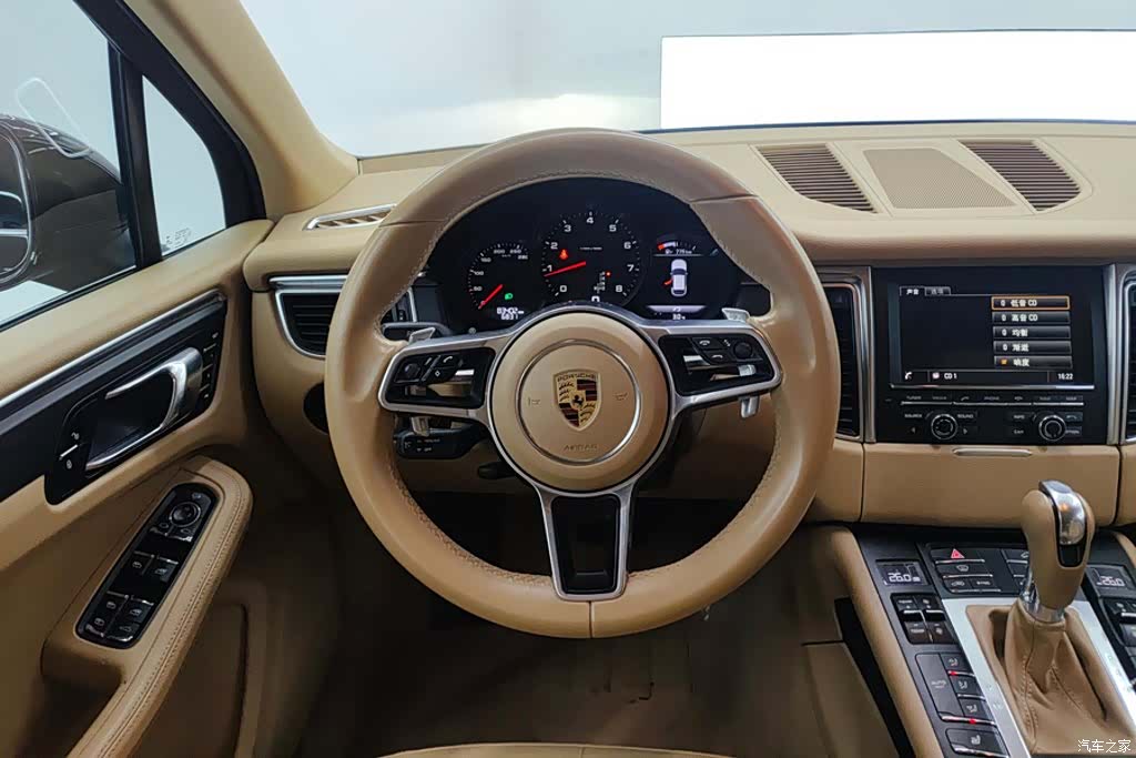 Porsche Macan, 2016 15