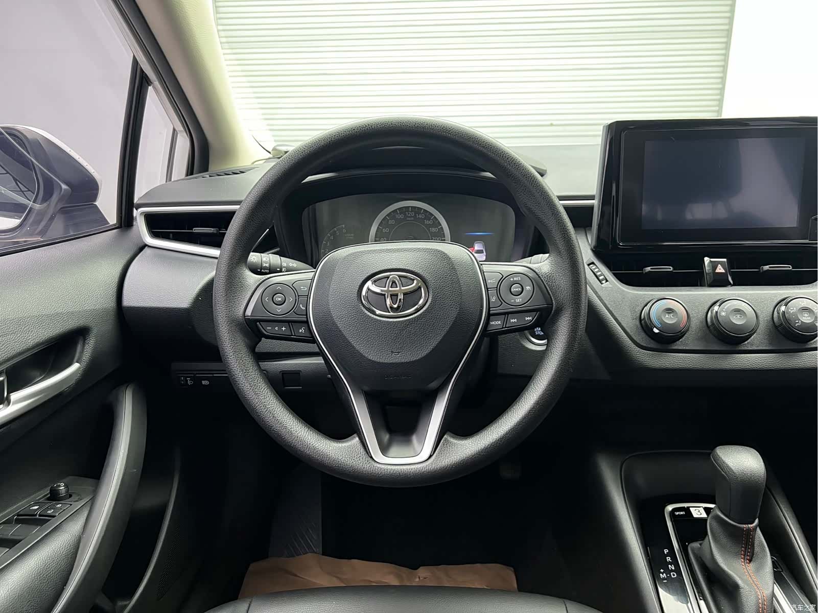 Toyota Corolla, 2023 7