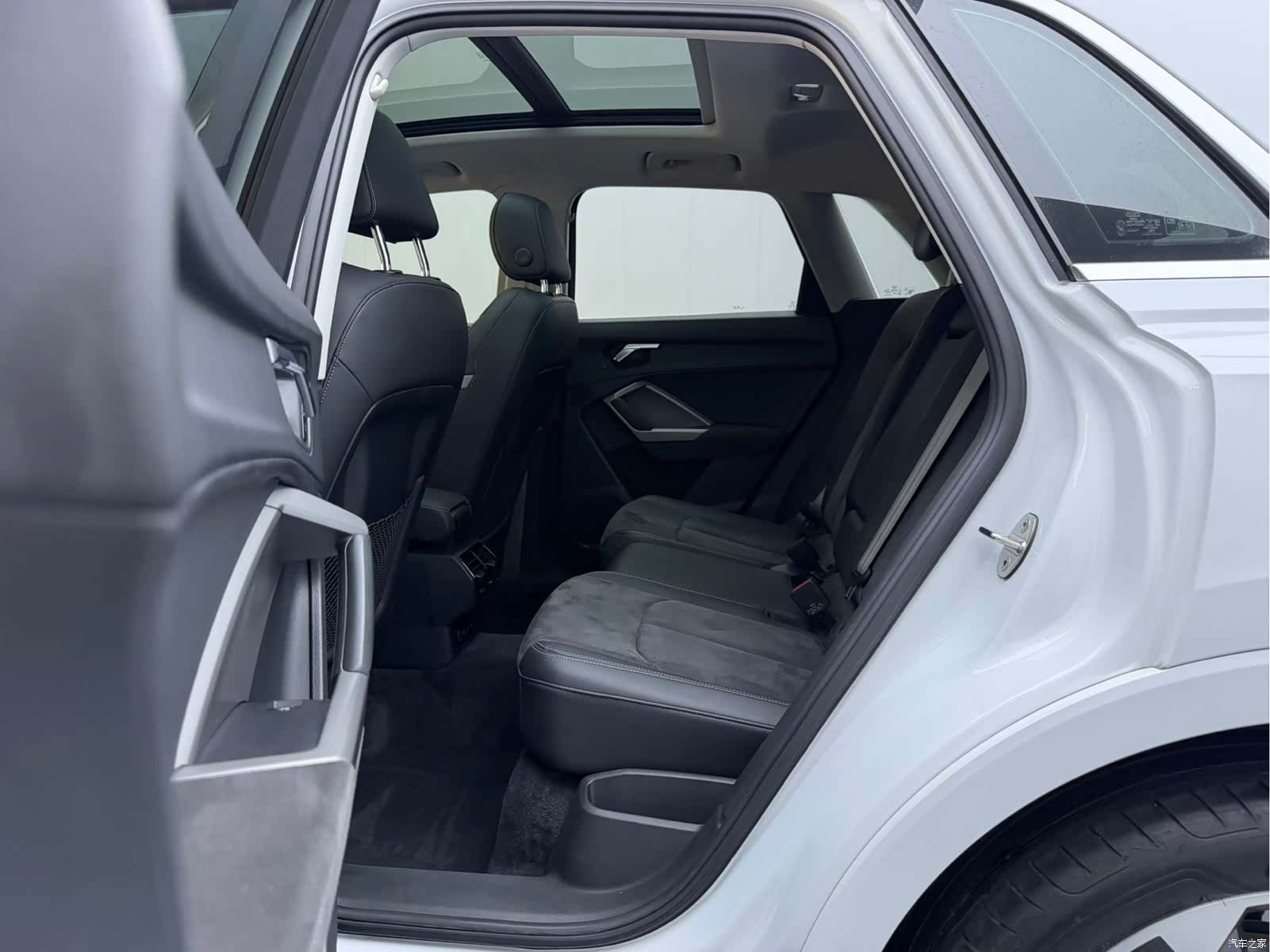 Audi Q3, 2022 9