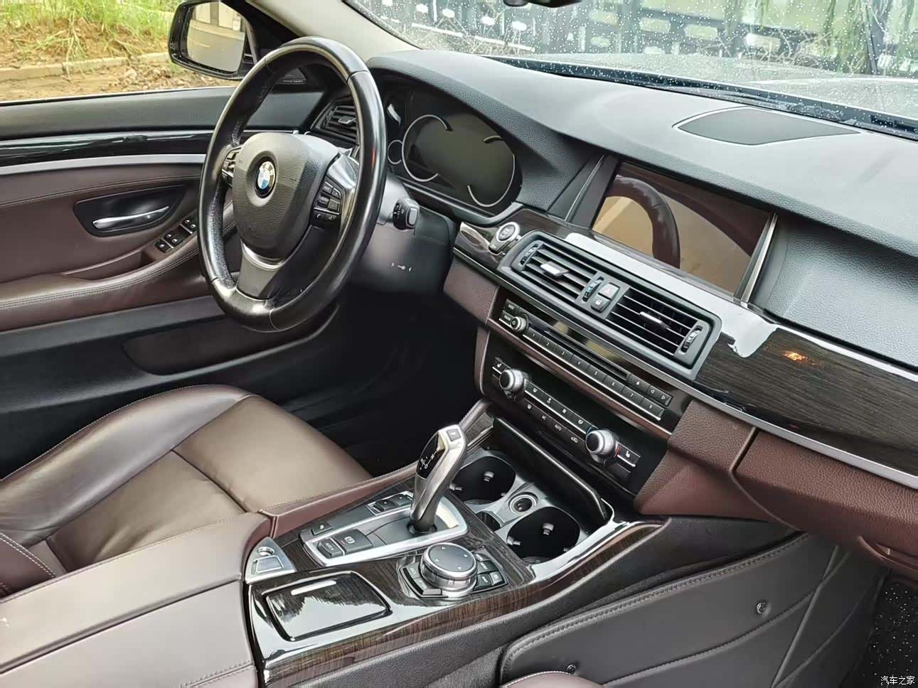 BMW 5 Series, 2017 11