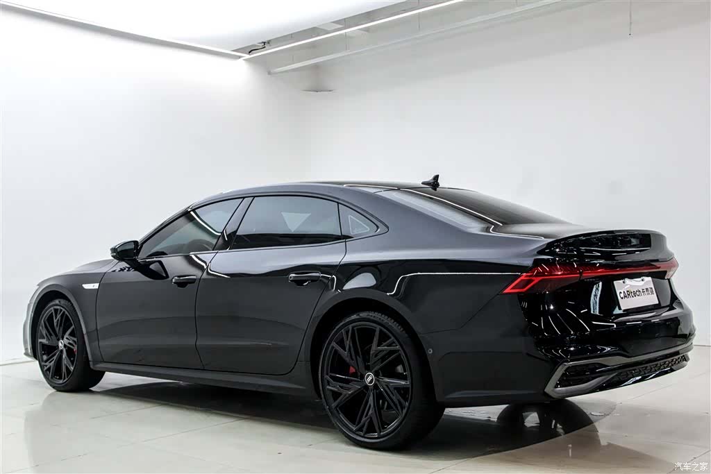Audi A7L, 2025 7