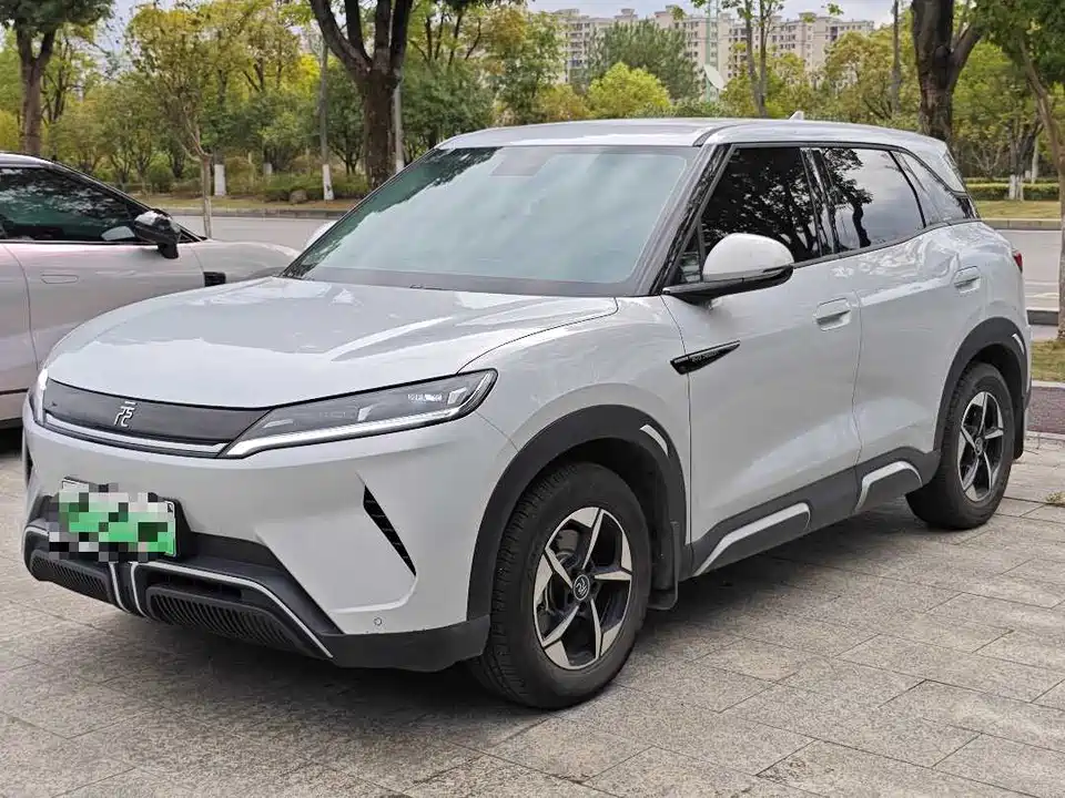 BYD Yuan UP