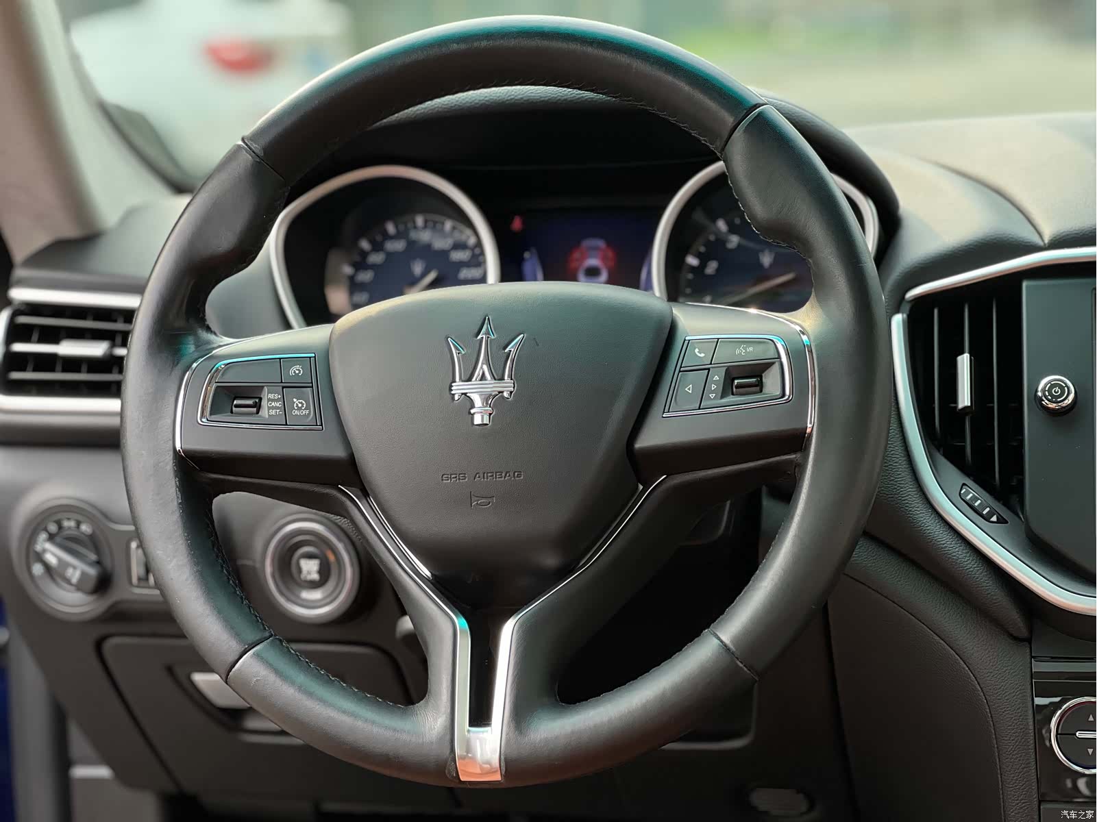 Maserati Ghibli, 2016 9