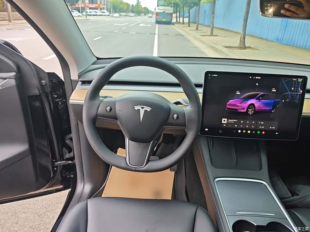 Tesla Model Y, 2022 11