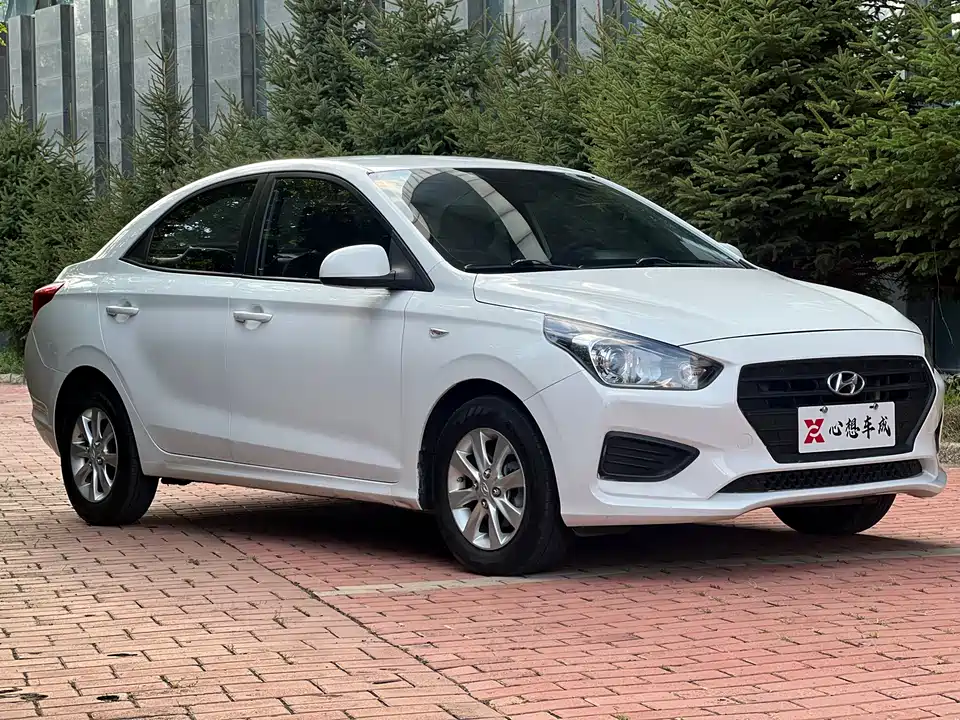Hyundai Rena