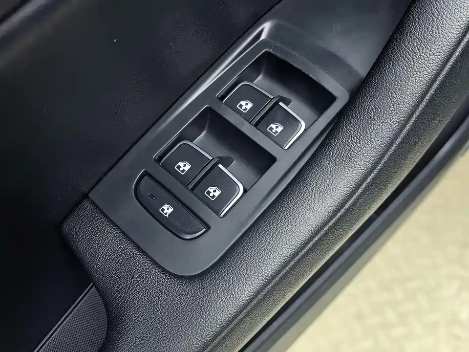 Hongqi H5 Hongqi H5