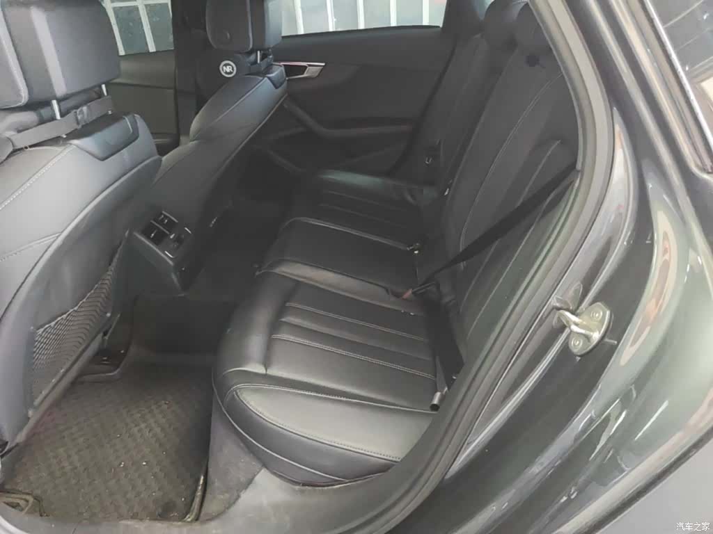 Audi A4L, 2023 17