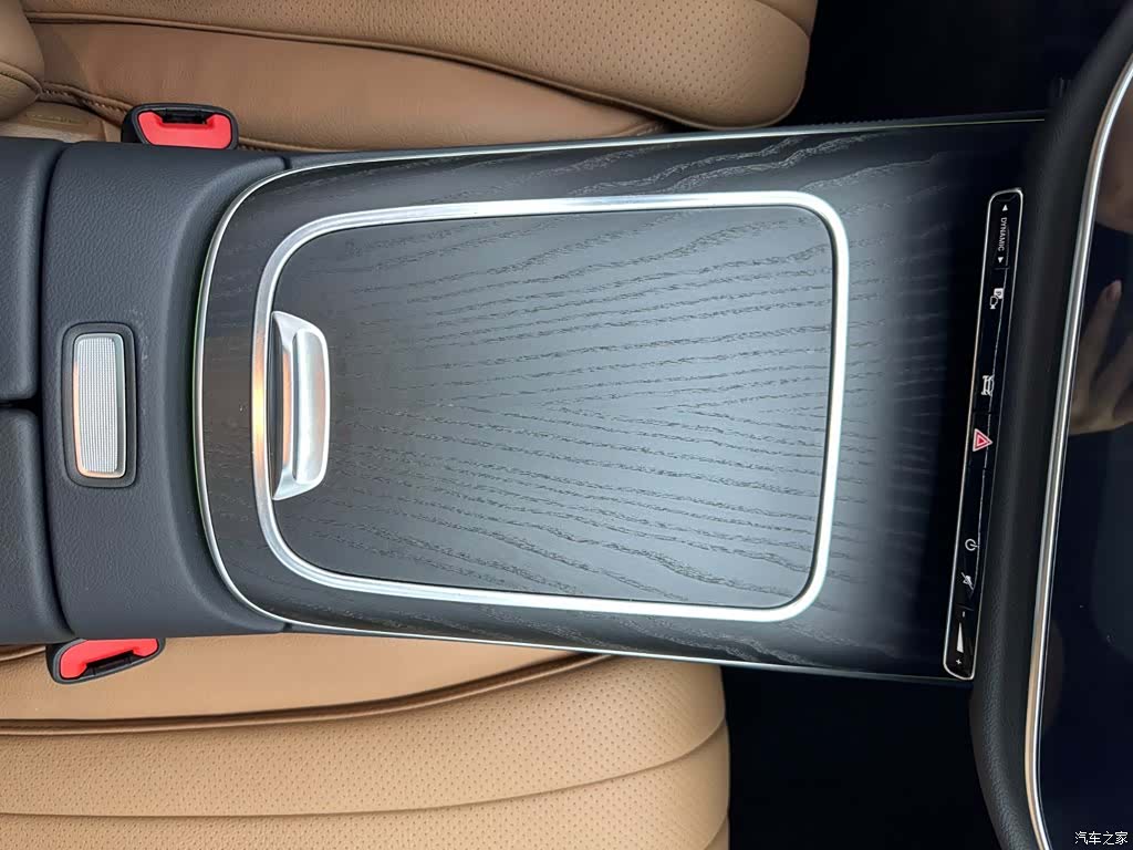 Mercedes-Benz E-Class, 2025 11