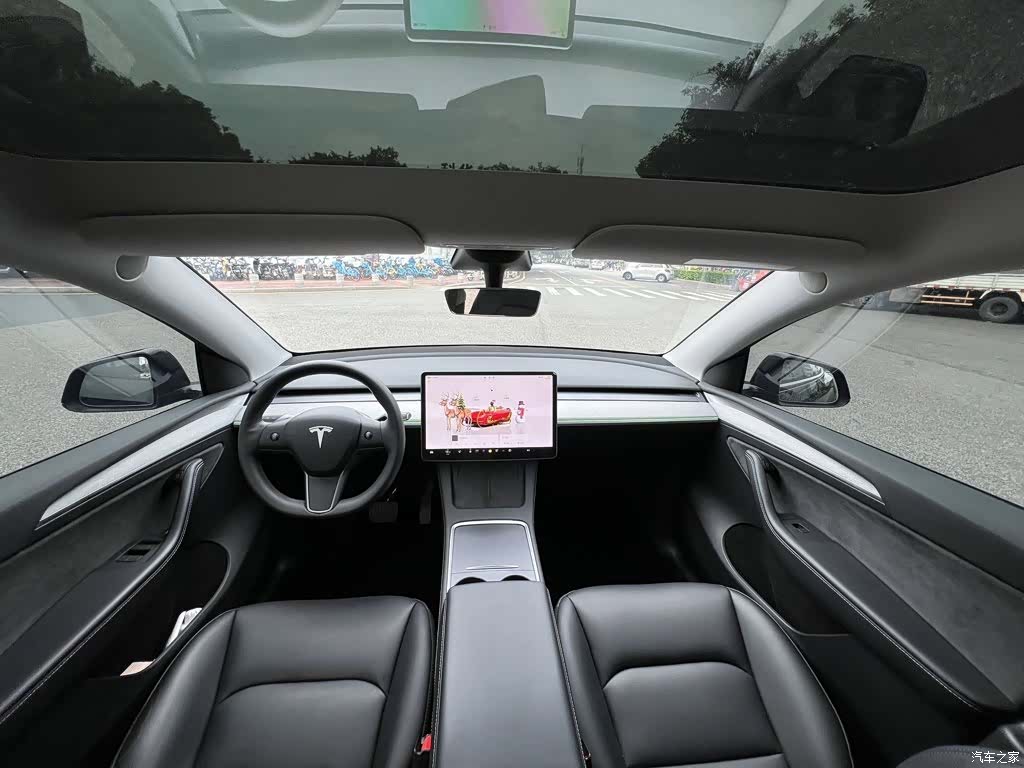 Tesla Model Y, 2023 11
