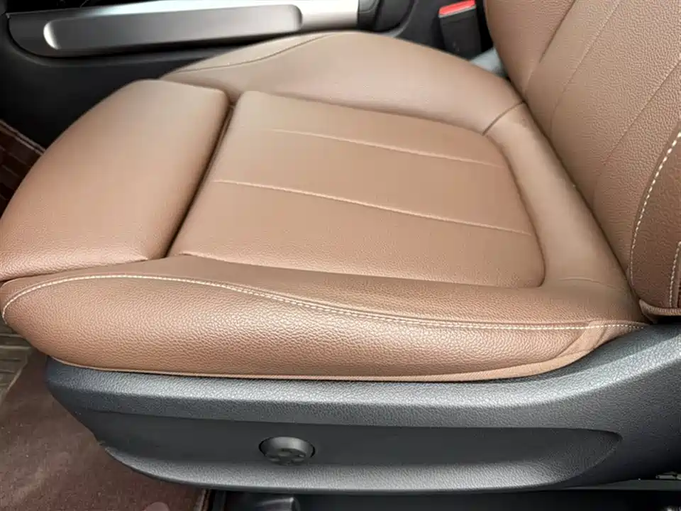 Mercedes-Benz GLB Mercedes-Benz GLB