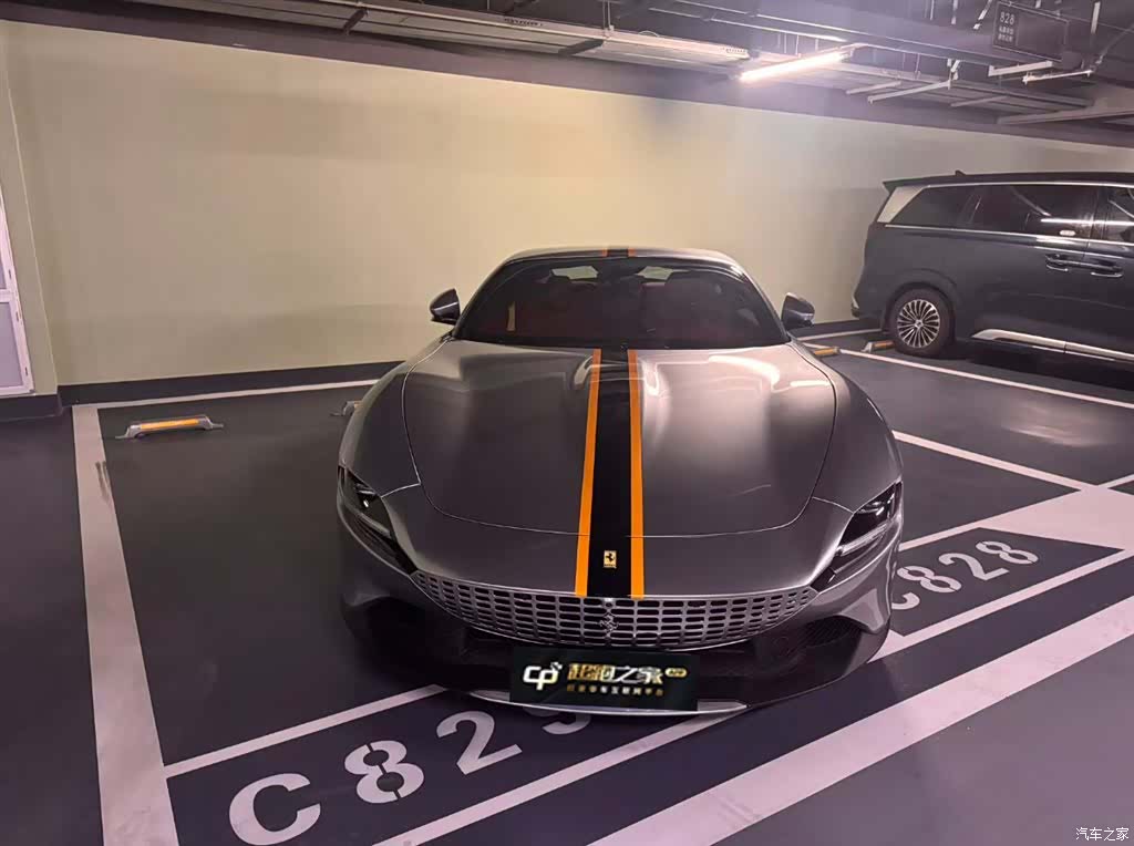Ferrari Roma, 2021 все фото