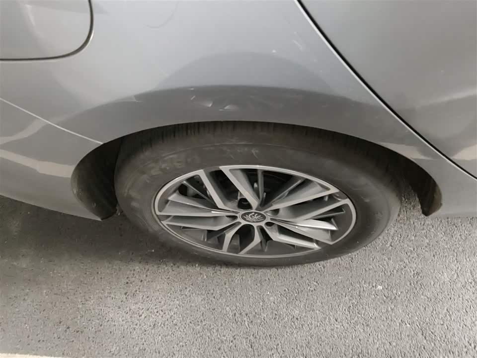 BYD Qin Yuan BYD Qin Yuan