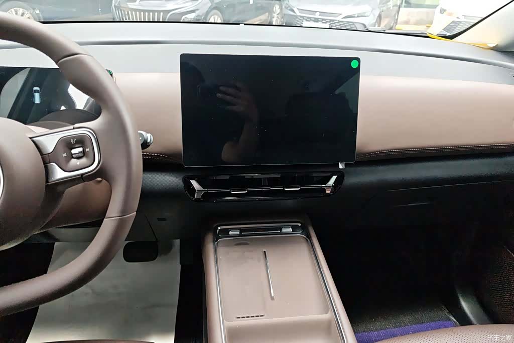 Wuling 730, 2025 13