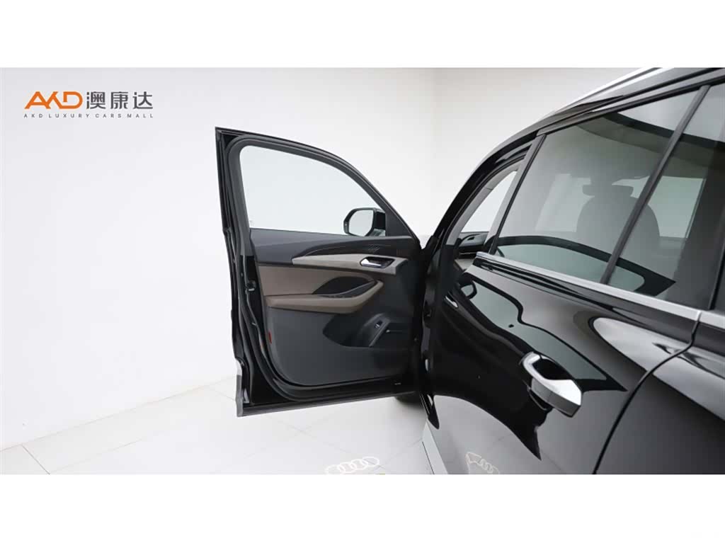 Audi Q6, 2022 11