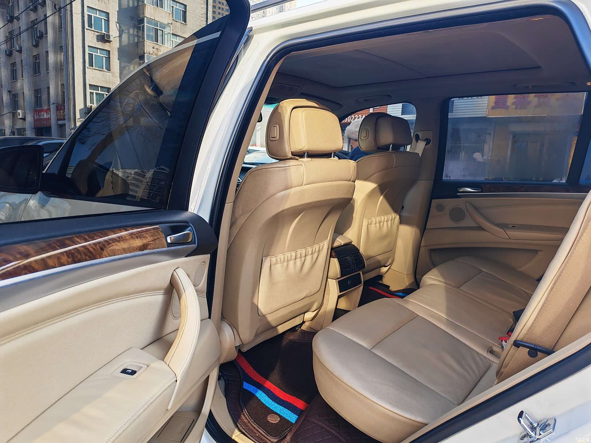 BMW X5, 2009 9