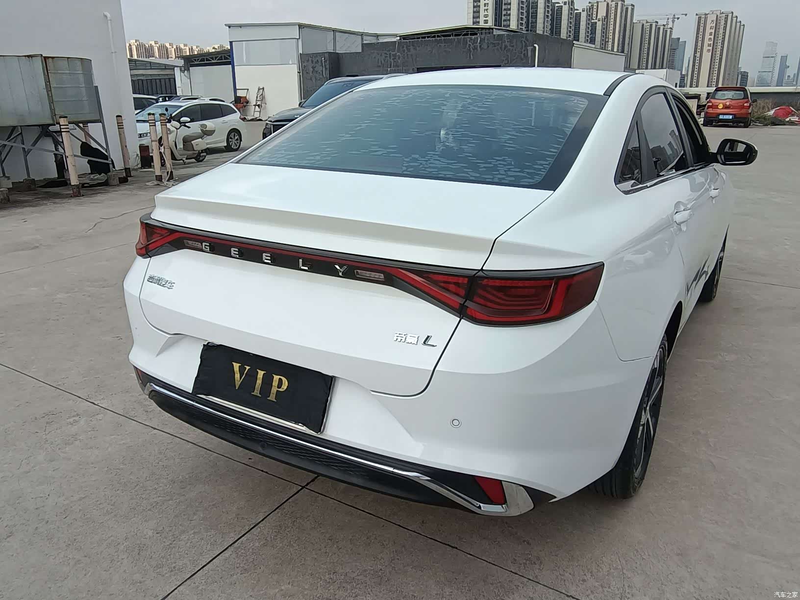 Geely Emgrand, 2022 11