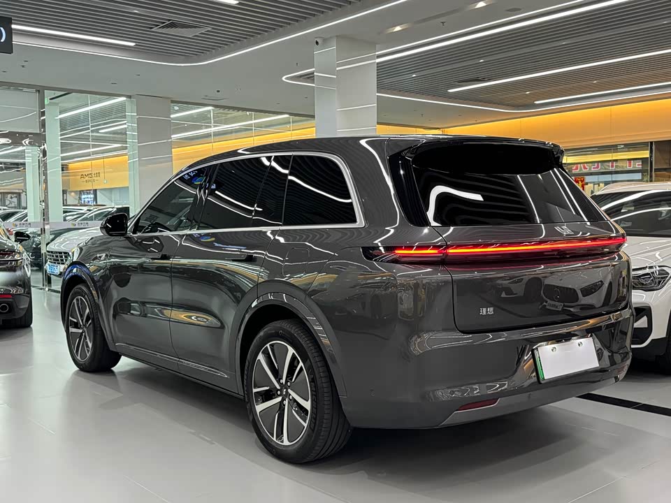 Li Auto Ideal L8
