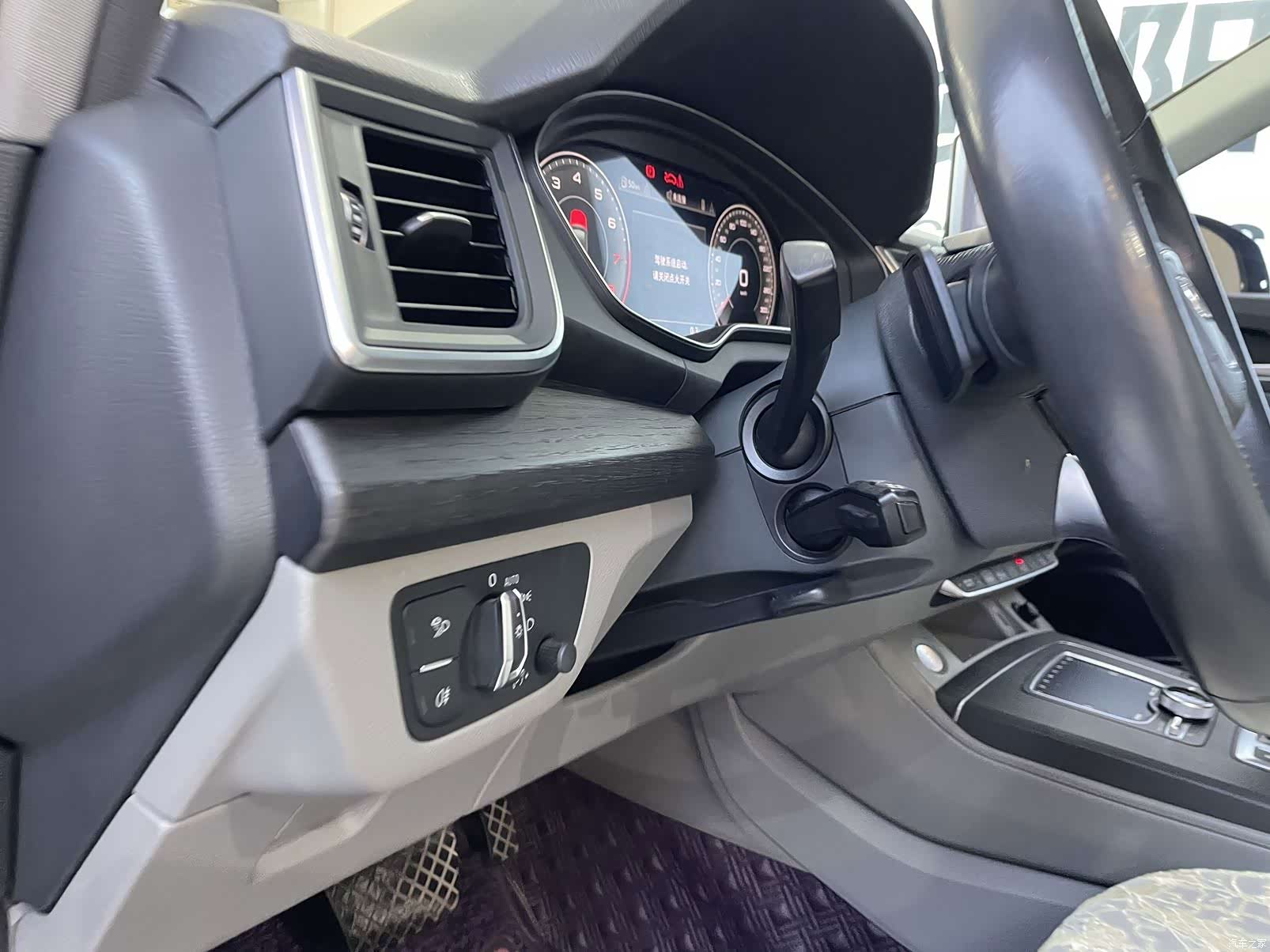 Audi Q5L, 2018 7