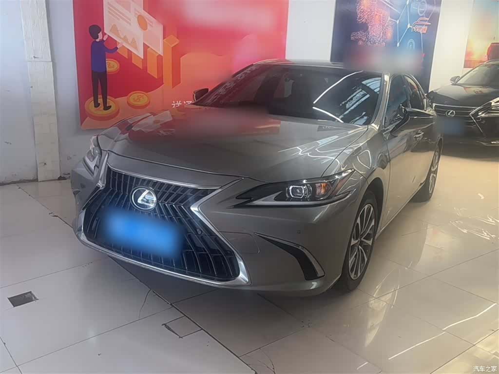 Lexus ES, 2023 2