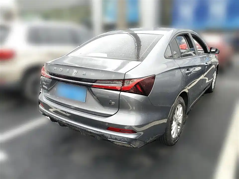 Roewe i5