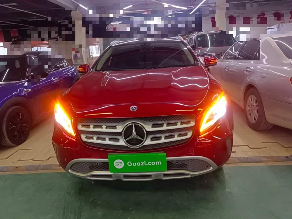 Mercedes-Benz GLA