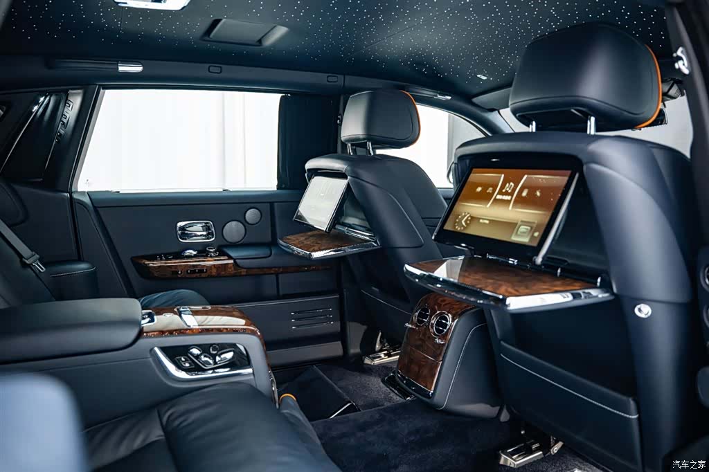 Rolls-Royce Phantom, 2019 15