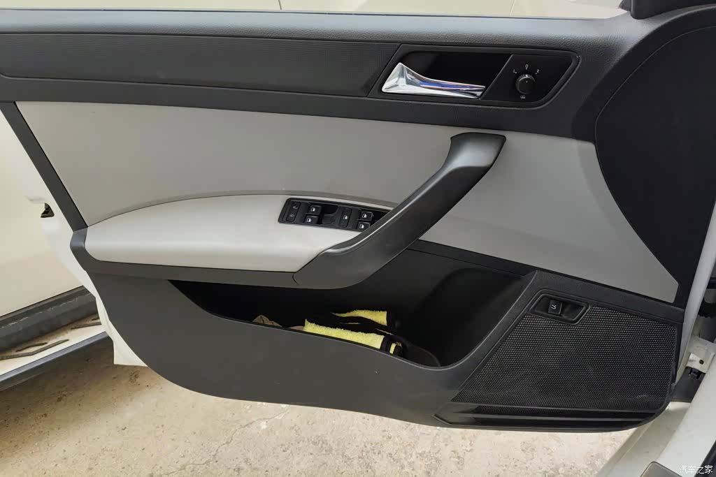 Skoda Rapid, 2016 7