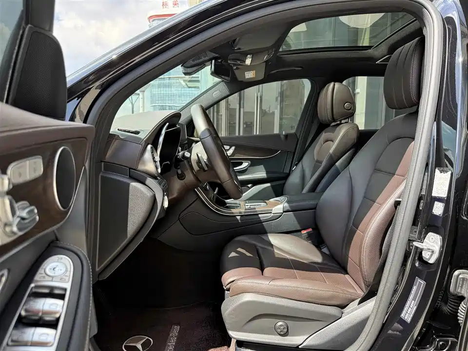 Mercedes-Benz GLC Mercedes-Benz GLC
